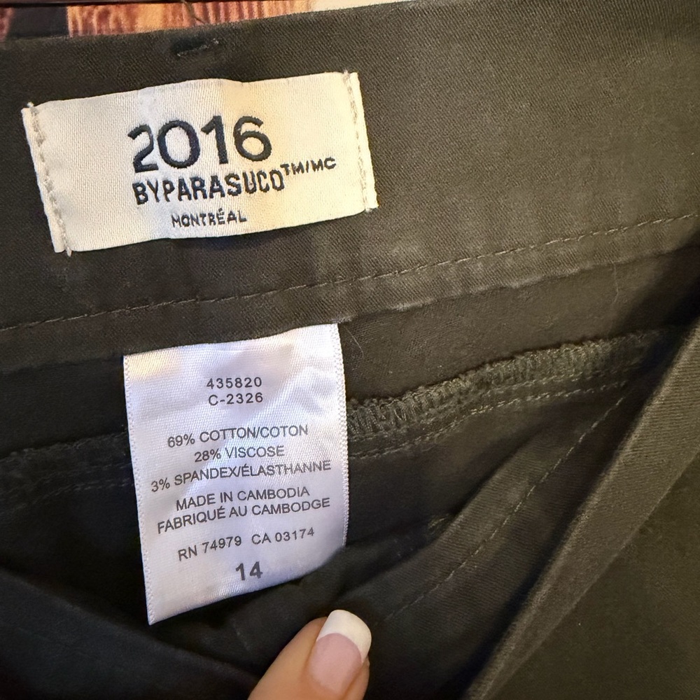 Parasuco 2016 Dark Green Straight Leg Jeans Like New! - Picture 2 of 4